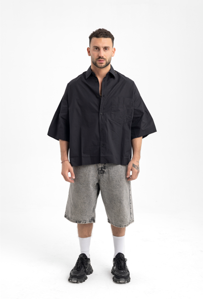 Men’s Oversized Black Button-Up Shirt – Urban Classic with Edge